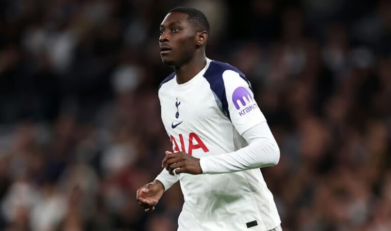 Ливерпул го гледа Коло Муани како наследник на Мохамед Салах?