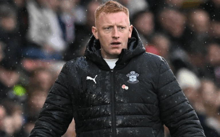 Тренерот кој стана хит поради видеоиграта „Фудбал менаџер“ доби отказ само по 13 меча