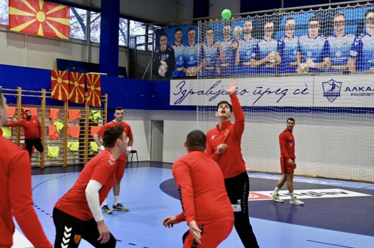 Познат е конечниот список на ракометната репрезентација за Европското првенство во Данска