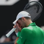 Ѓоковиќ беше пред елиминација, но повредата на Музети му донесе полуфинале на АО