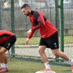 responseObject[i].Title