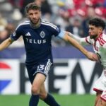 responseObject[i].Title