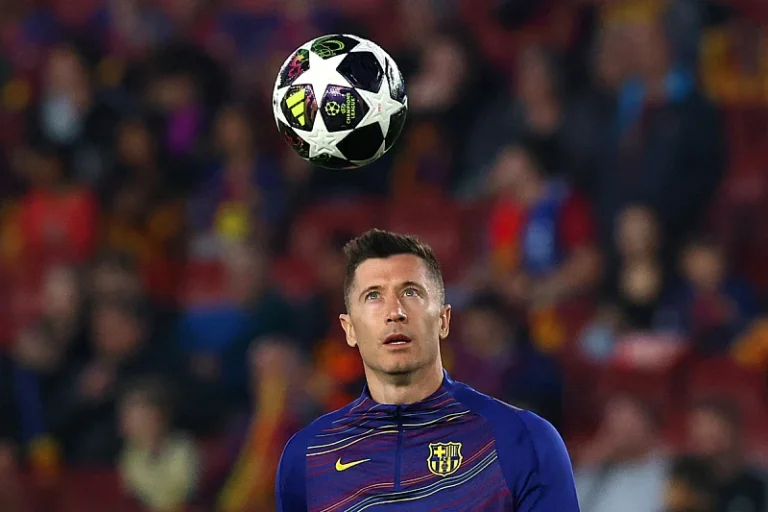 Барселона има понуда за Левандовски: Нова улога, но и двојно помала плата