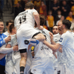 responseObject[i].Title