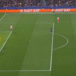 Спорен момент, требаше ли судијата да досуди пенал за Барса? (Видео)