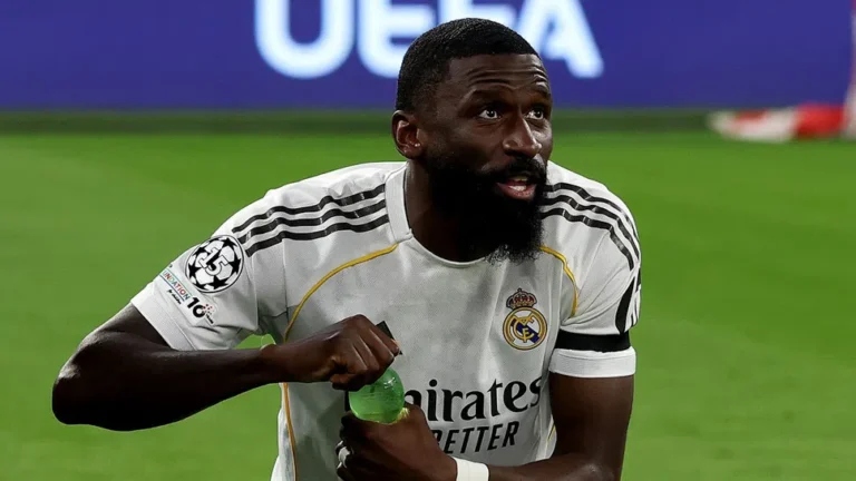 Кралскиот клуб му нуди нов договор на „столбот“ во одбраната